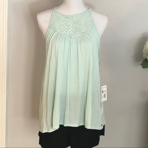 O'Neill Tops - O’Neill Tank Top w/ Open Back